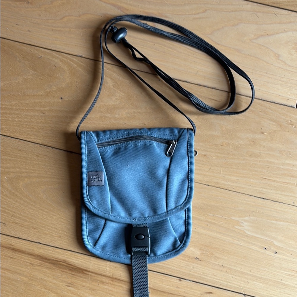 Blue Eagle Creek Crossbody Bag Traveler’s Wallet/Money Pouch
